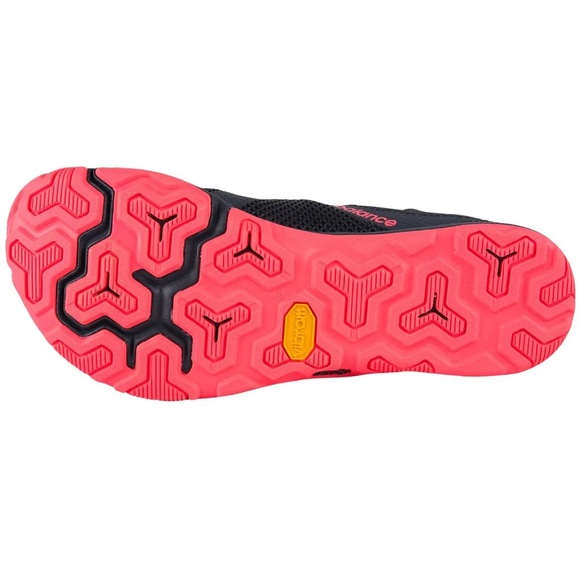 New Balance Minimus low-profile shoe - Picture 5 of 11